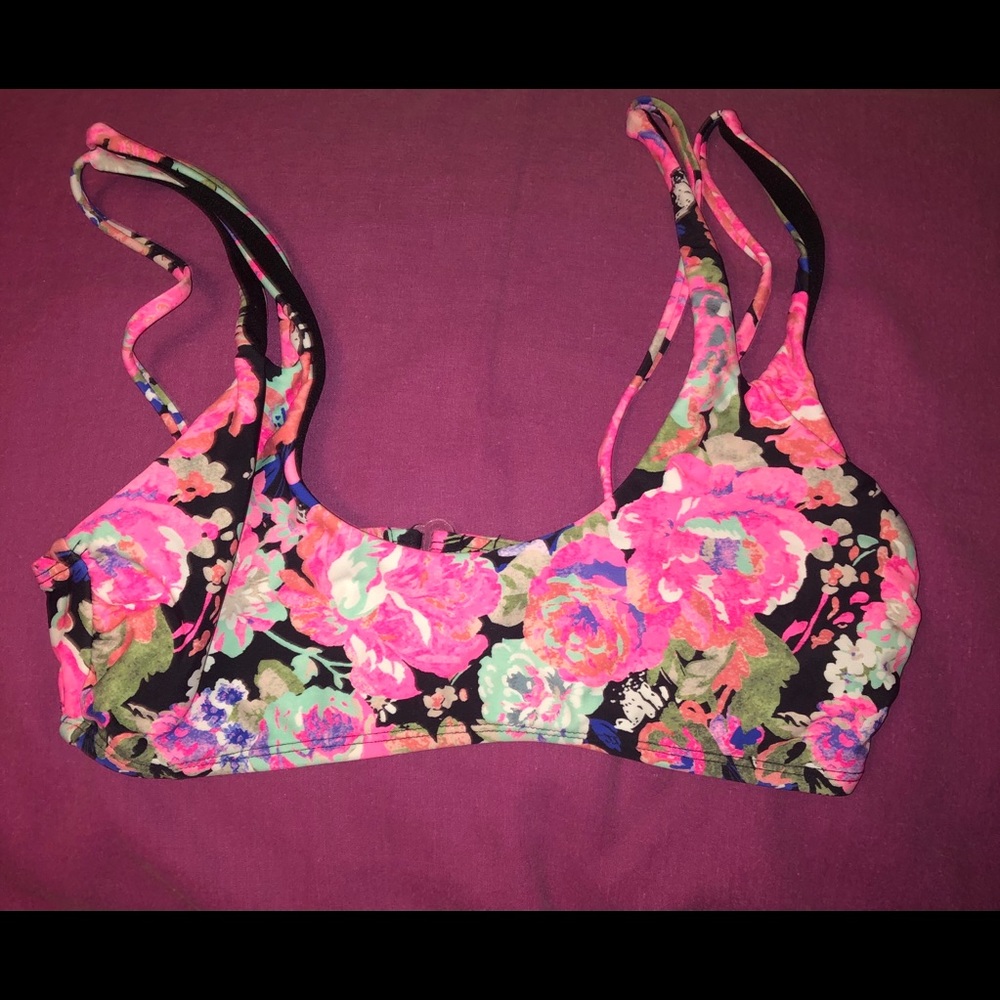 No boundaries swim top